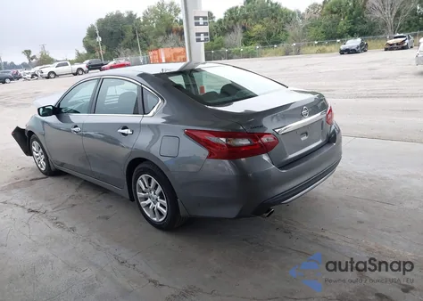 2018 Nissan Altima 2.5 S z USA, uszkodzony, nr VIN 1N4AL3AP3JC473518